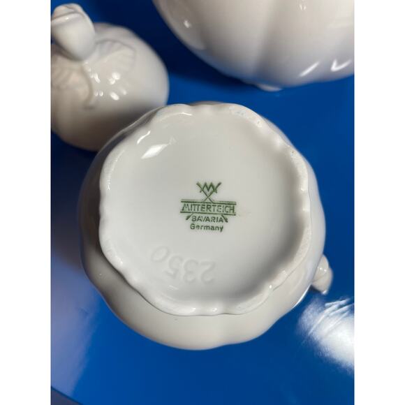 Vintage White Porcelain Mitterteich Bavatia Germany Teapot and Creamer - Picture 10 of 10